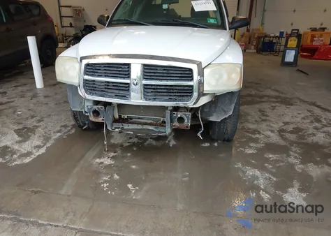 2005 Dodge Dakota Slt from USA, damaged, VIN 1D7HW48K15S262562
